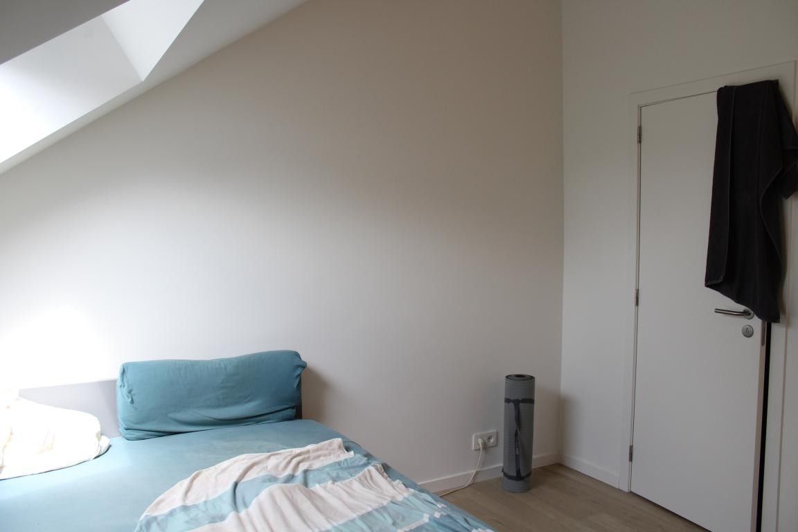 Gerenoveerde stadwoning foto 10