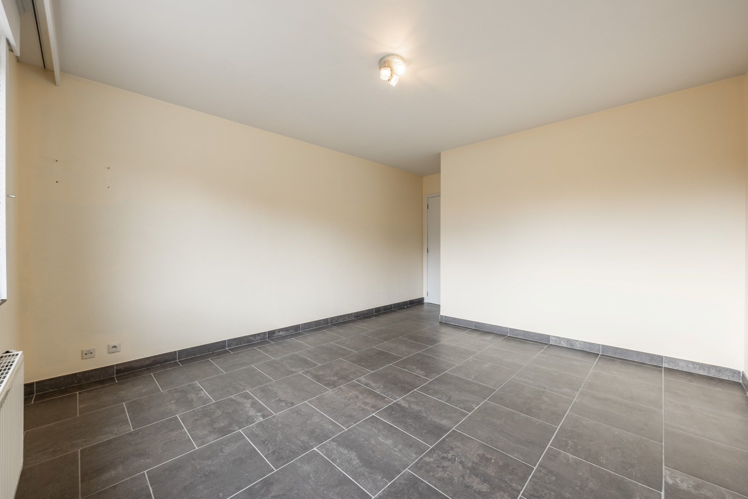 INSTAPKLAAR APPARTEMENT MET ZONNIG TERRAS foto 14