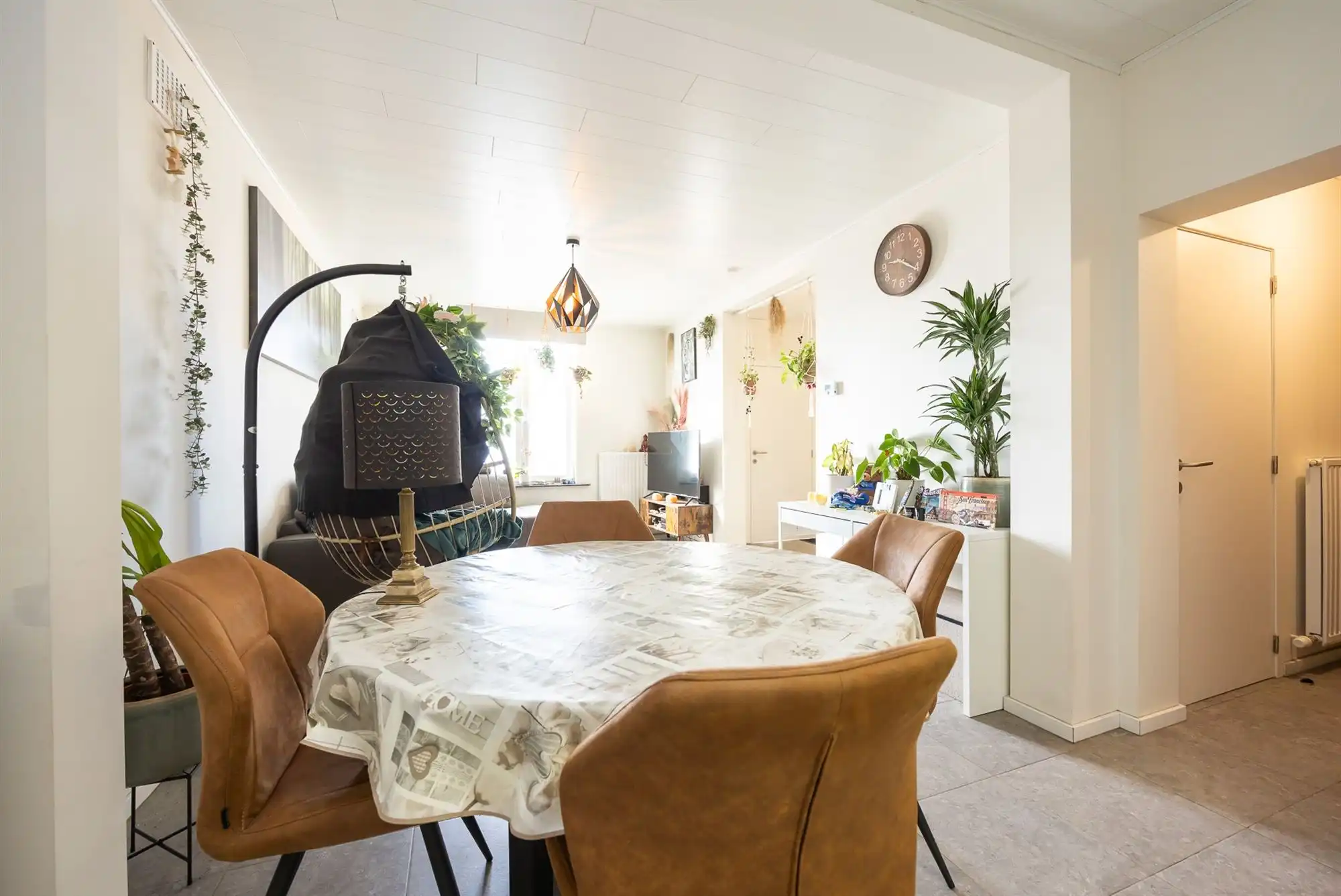 Gelijkvloersappartement met 2 slaapkamers en garagebox foto 5