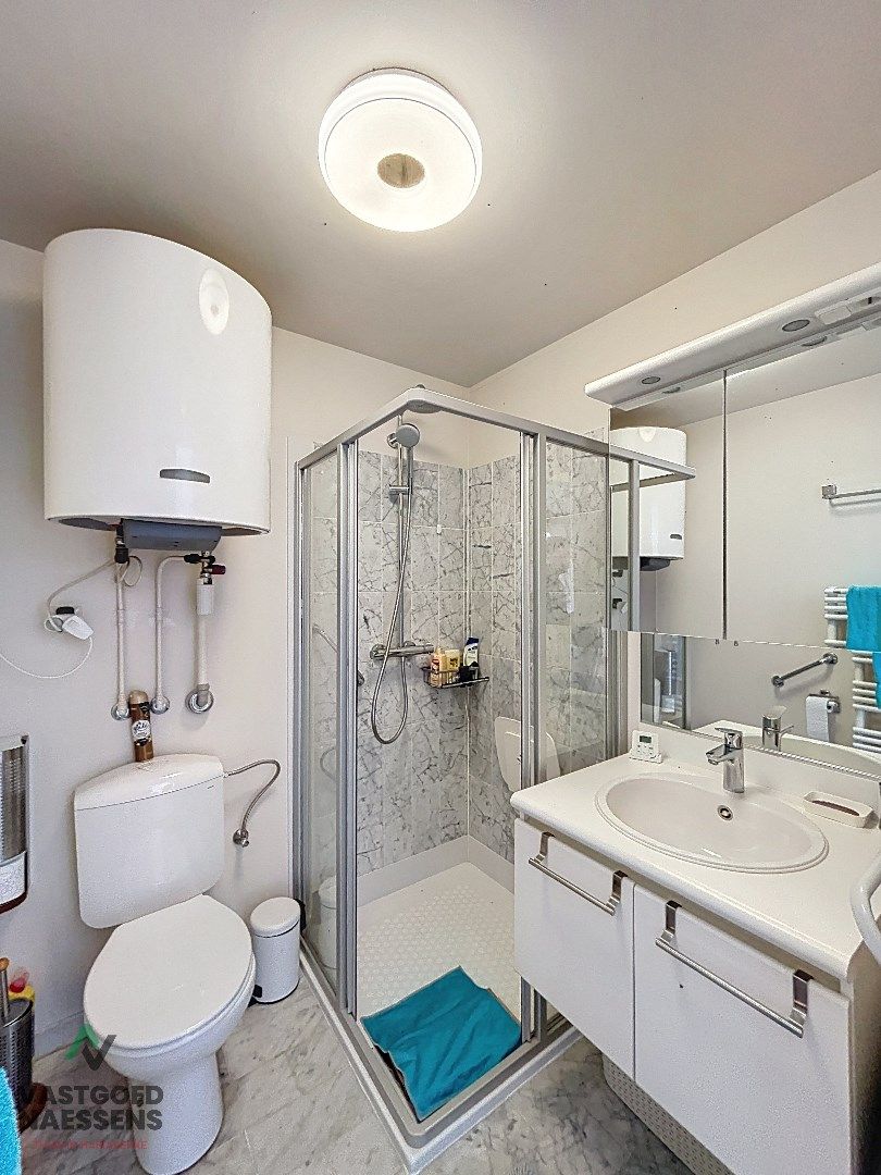 INSTAPKLARE STUDIO MET VEEL LICHTINVAL EN ZICHT OP ZEE foto 9