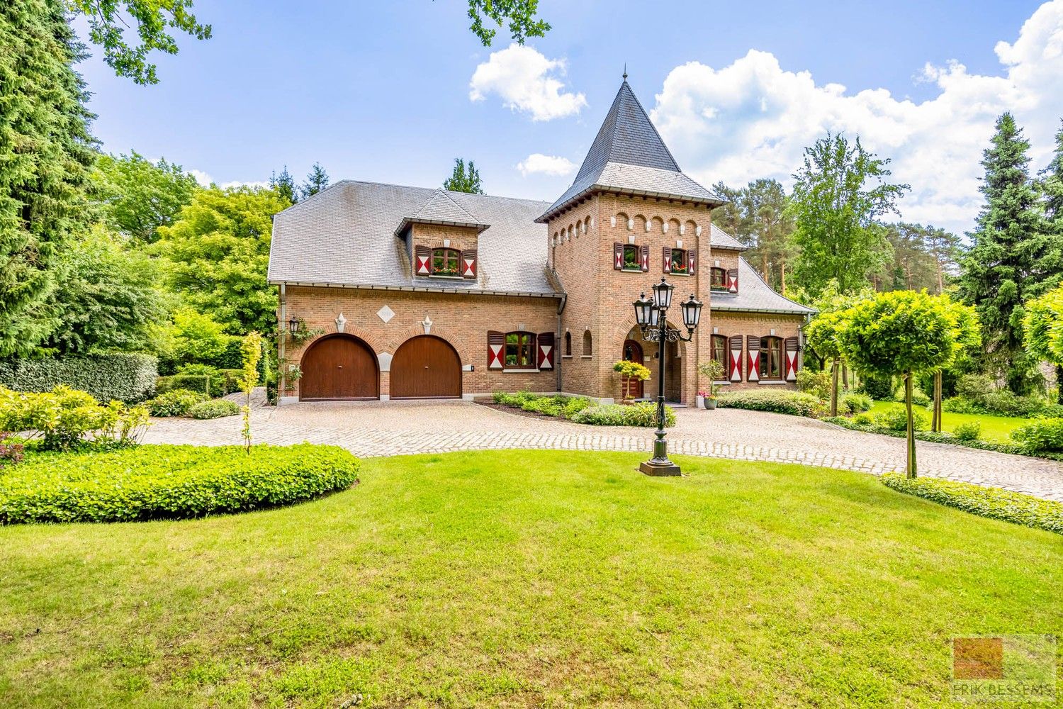 Ruime vrijstaande villa gebouwd in 1989, 365m² woonoppervlakte foto 28