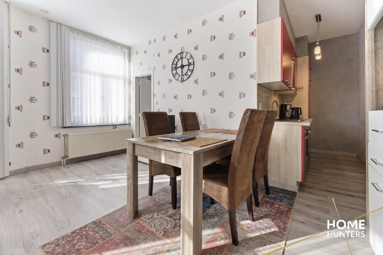 Rendabel investeringspand met combinatie van vaste verhuur en vakantieappartementen in centrum Ieper foto 12