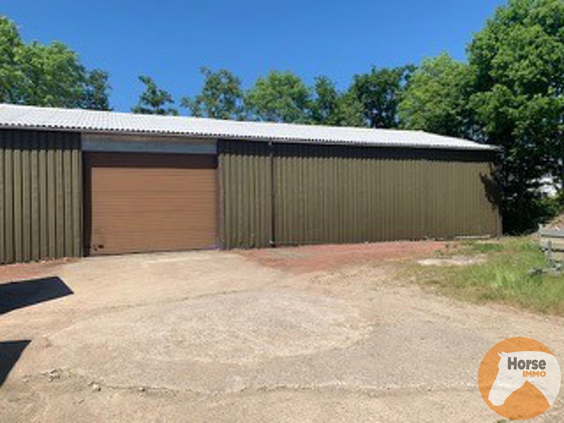 SCHAFFEN - Houtmassiefbouw met opslagruimtes op +/-1ha45a foto 25