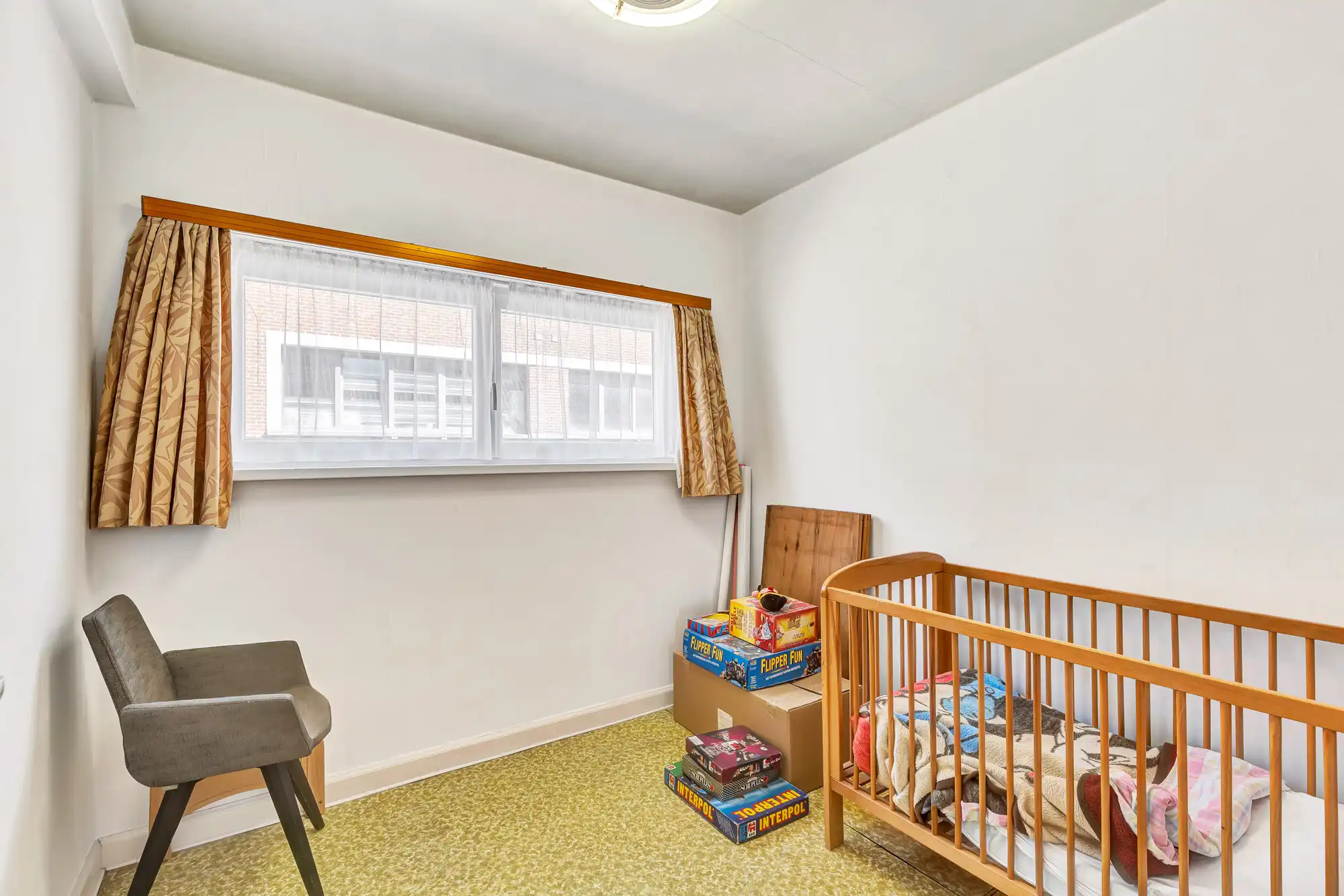 Te renoveren woning met veel potentieel in hartje Deinze foto 12