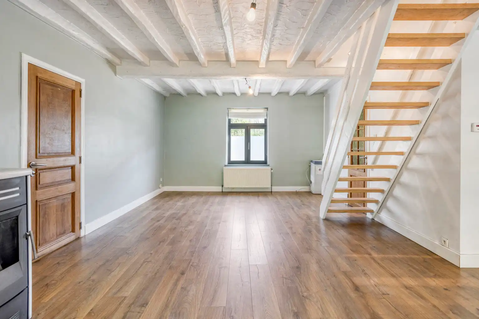 RUIME WONING MET TUIN IN BOUTERSEM foto 3