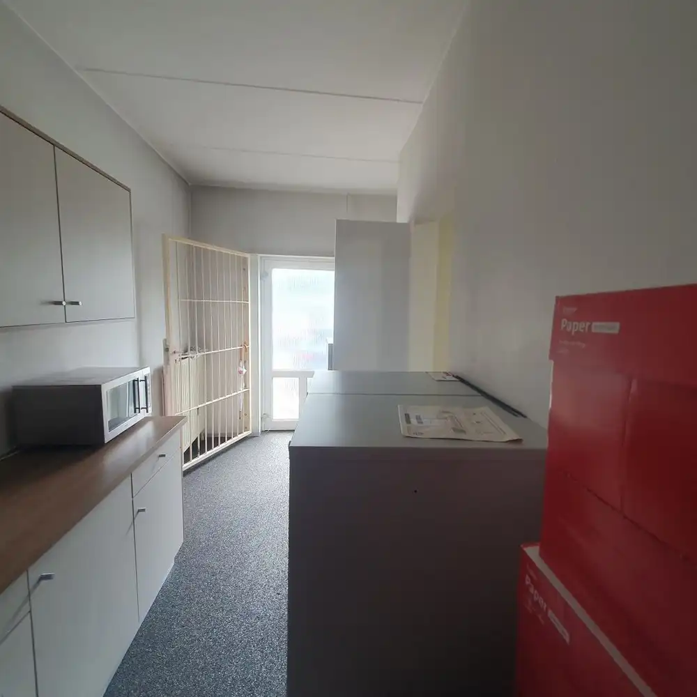 Handelspand met goede zichtbaarheid in het centrum van Neerpelt foto 10