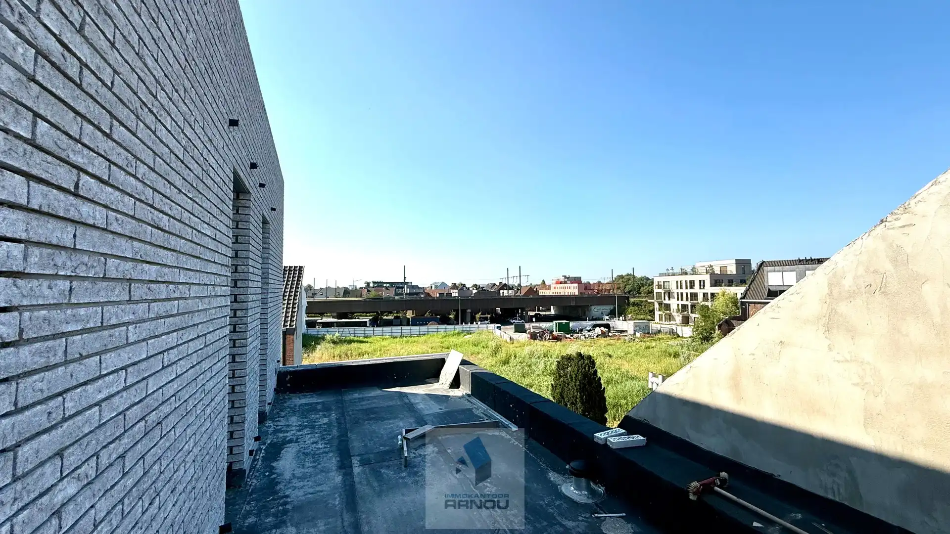 Lichtrijke nieuwbouw penthouse met twee slaapkamers en met twee ruime terrassen foto 14