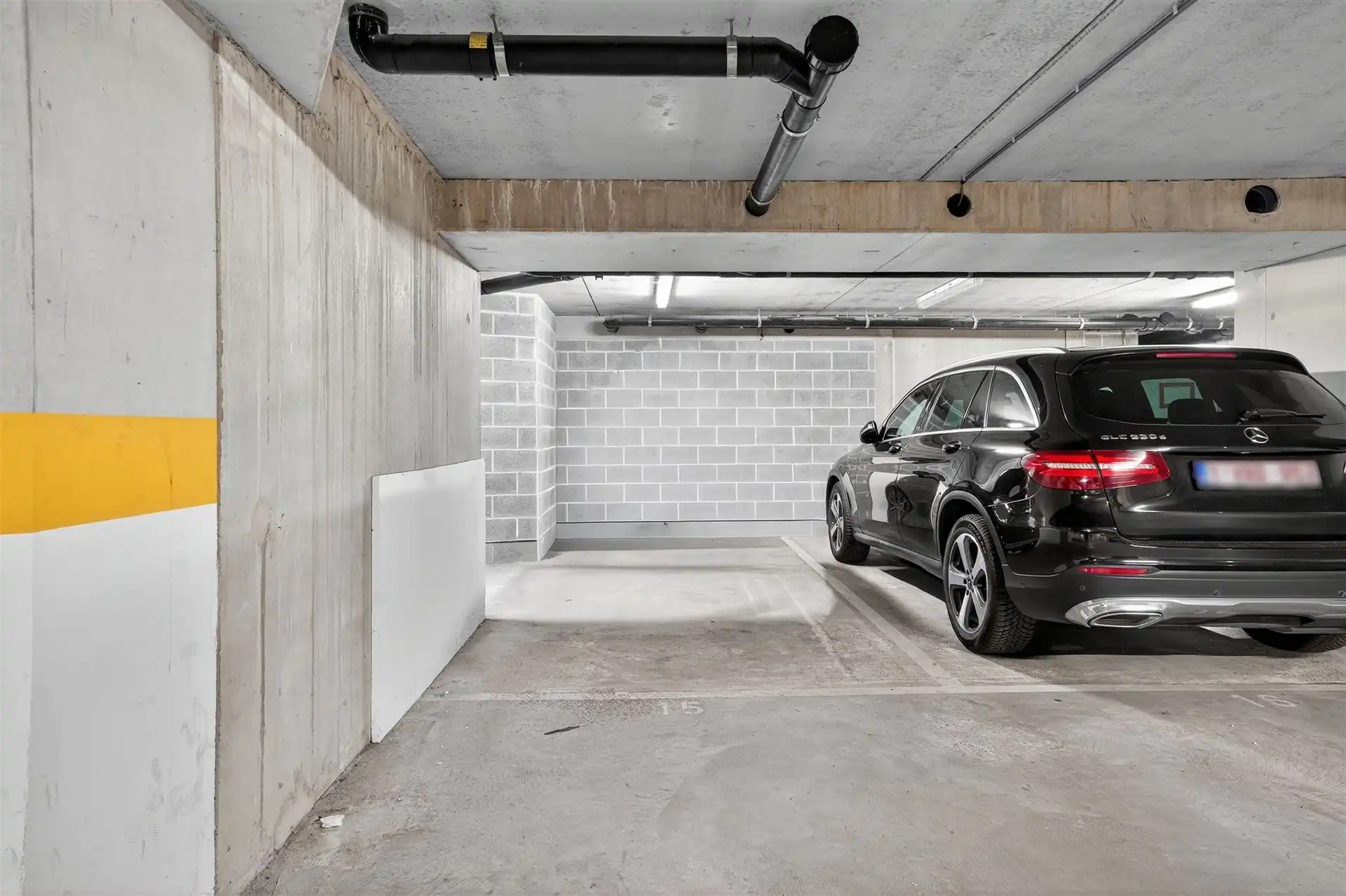 CENTRALE LIGGING / STAANPLAATS foto 32