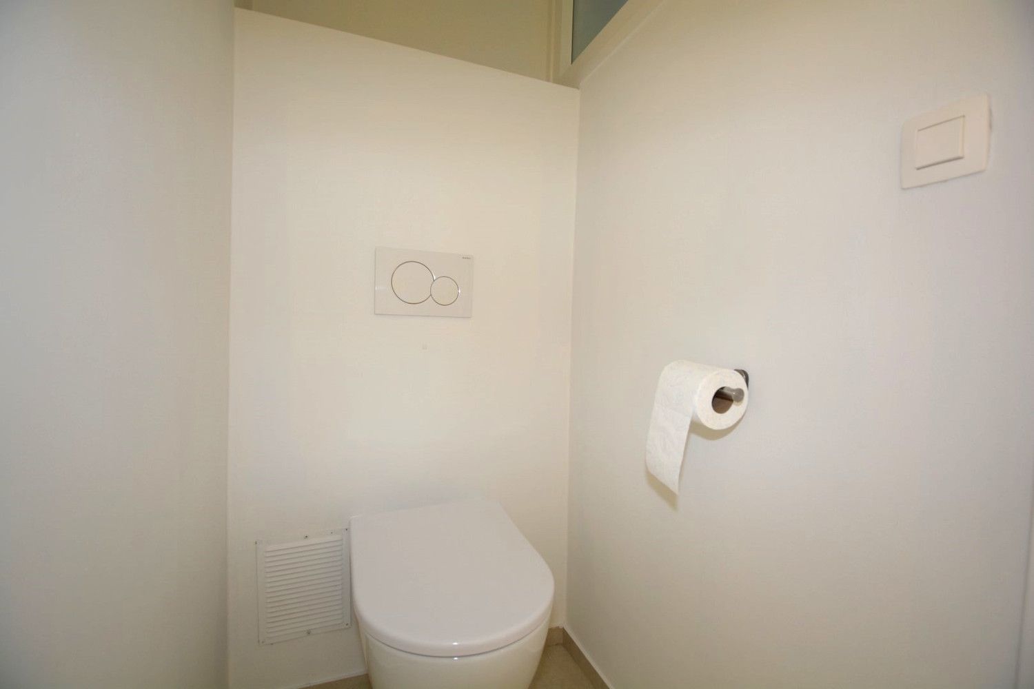 RECENT GERENOVEERD APPARTEMENT MET 2 SLK! foto 11