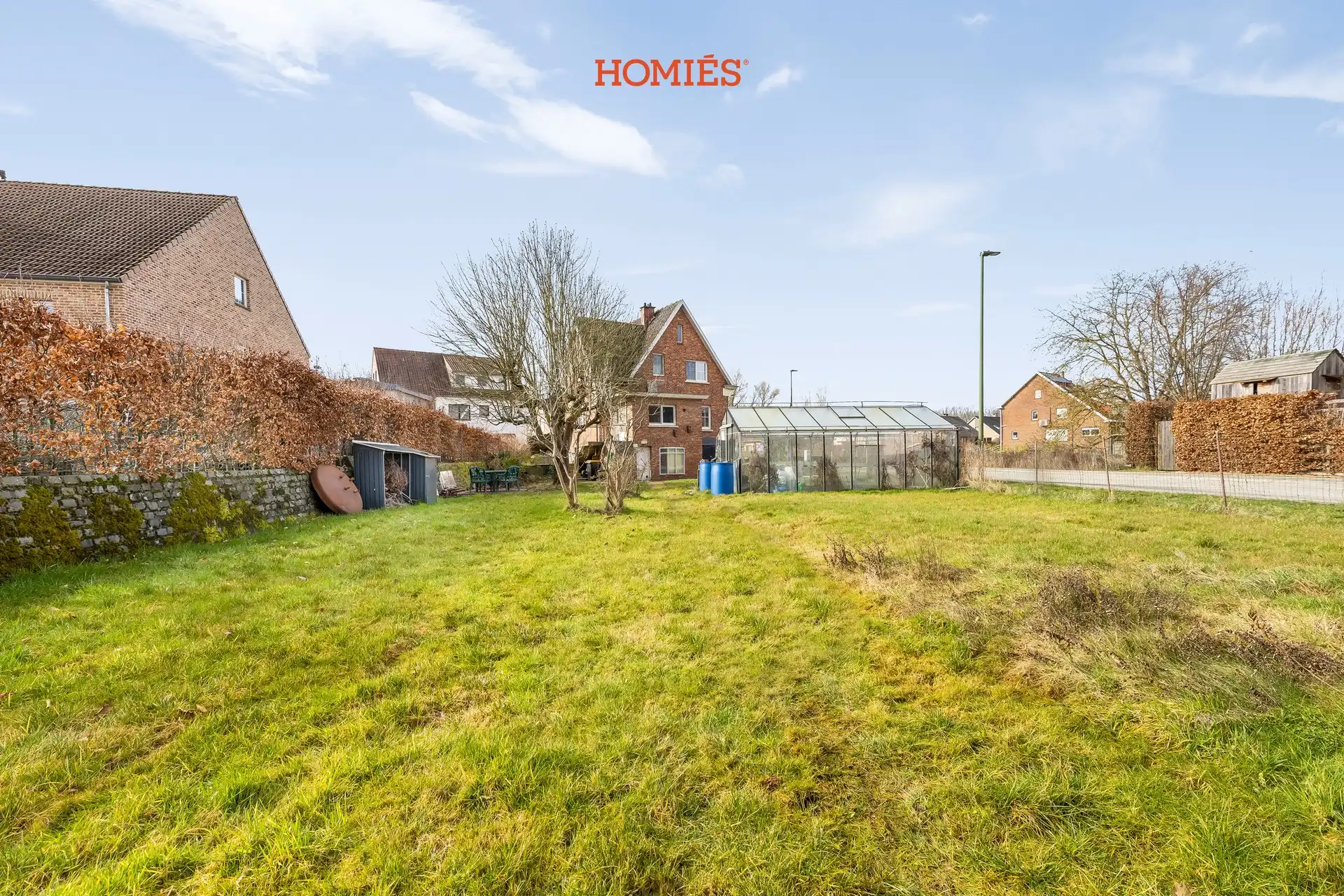 Te renoveren woning met potentieel in Sint-Joris-Weert foto 36