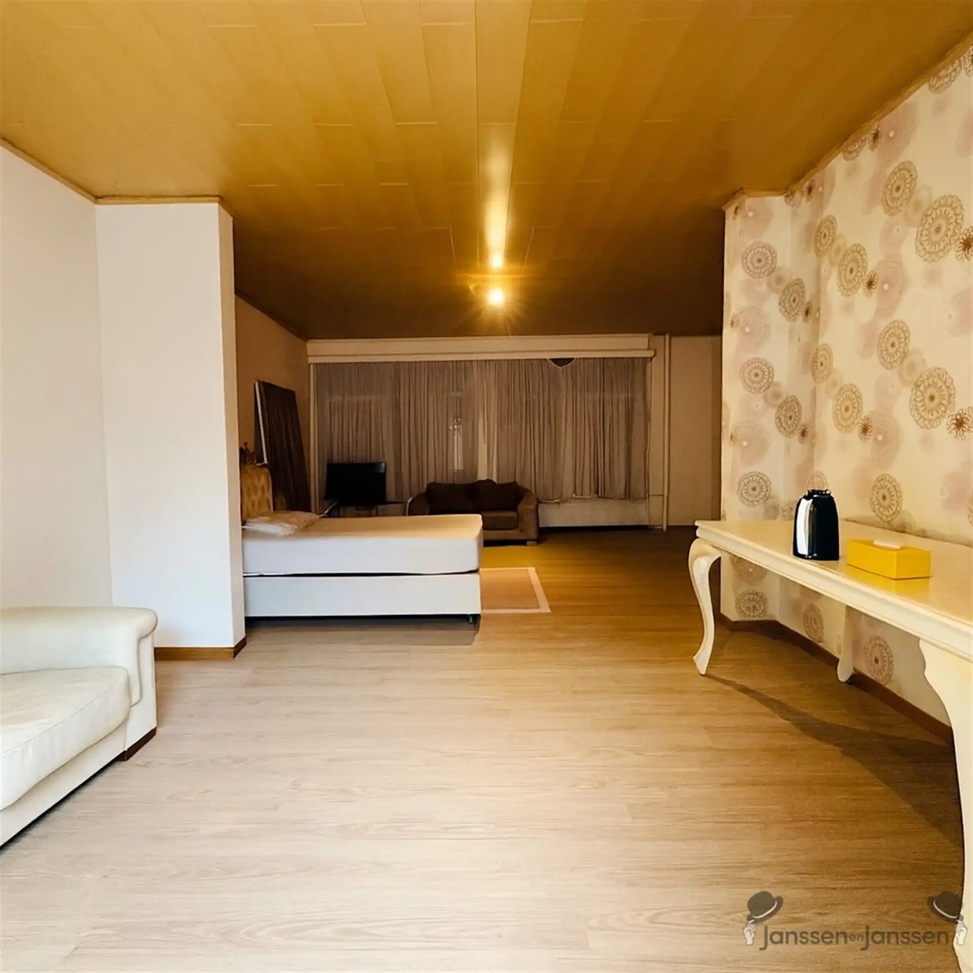 Ruime woning met grote tuin, hartje Zele foto 13