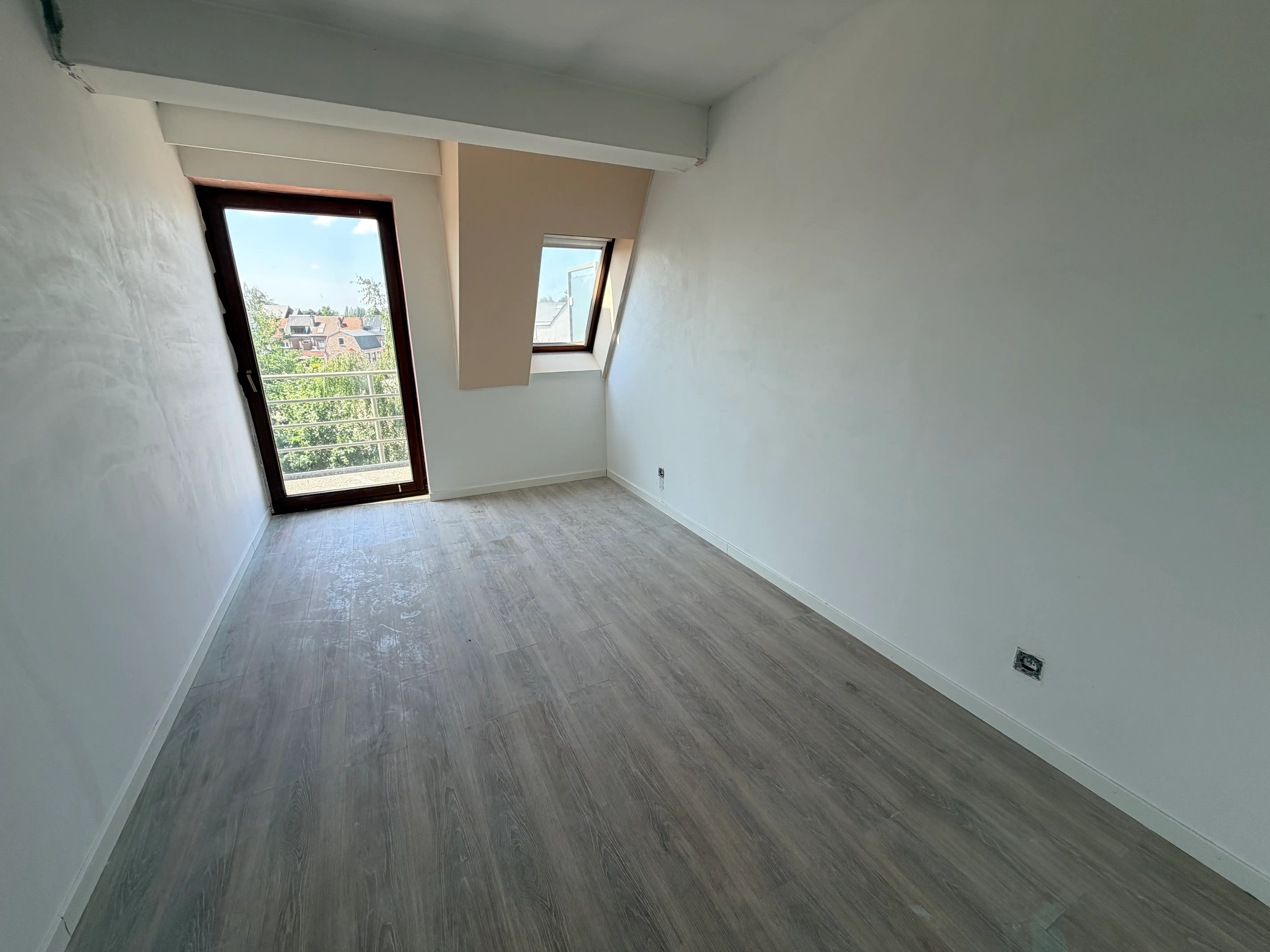 --- NIEUW --- Mooi gerenoveerd appartement (87m²) met 2 slaapkamers. foto 11
