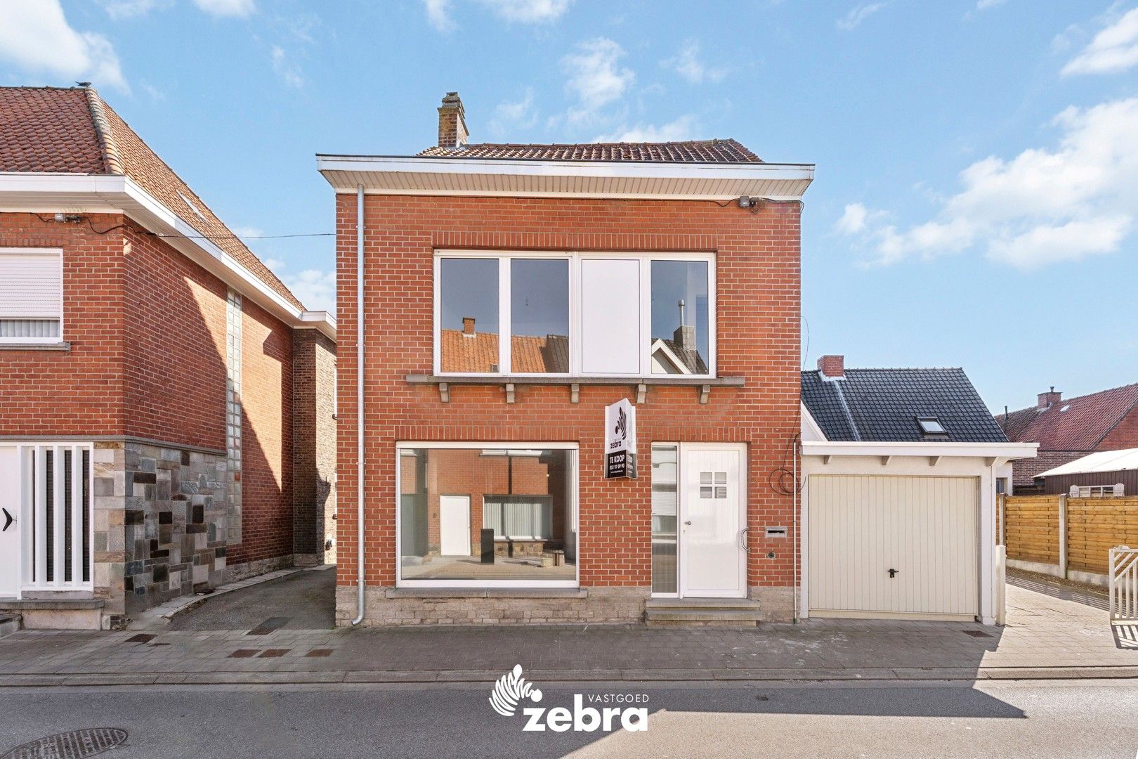 Volledig gerenoveerde woning met drie slaapkamers te Meulebeke! foto 18