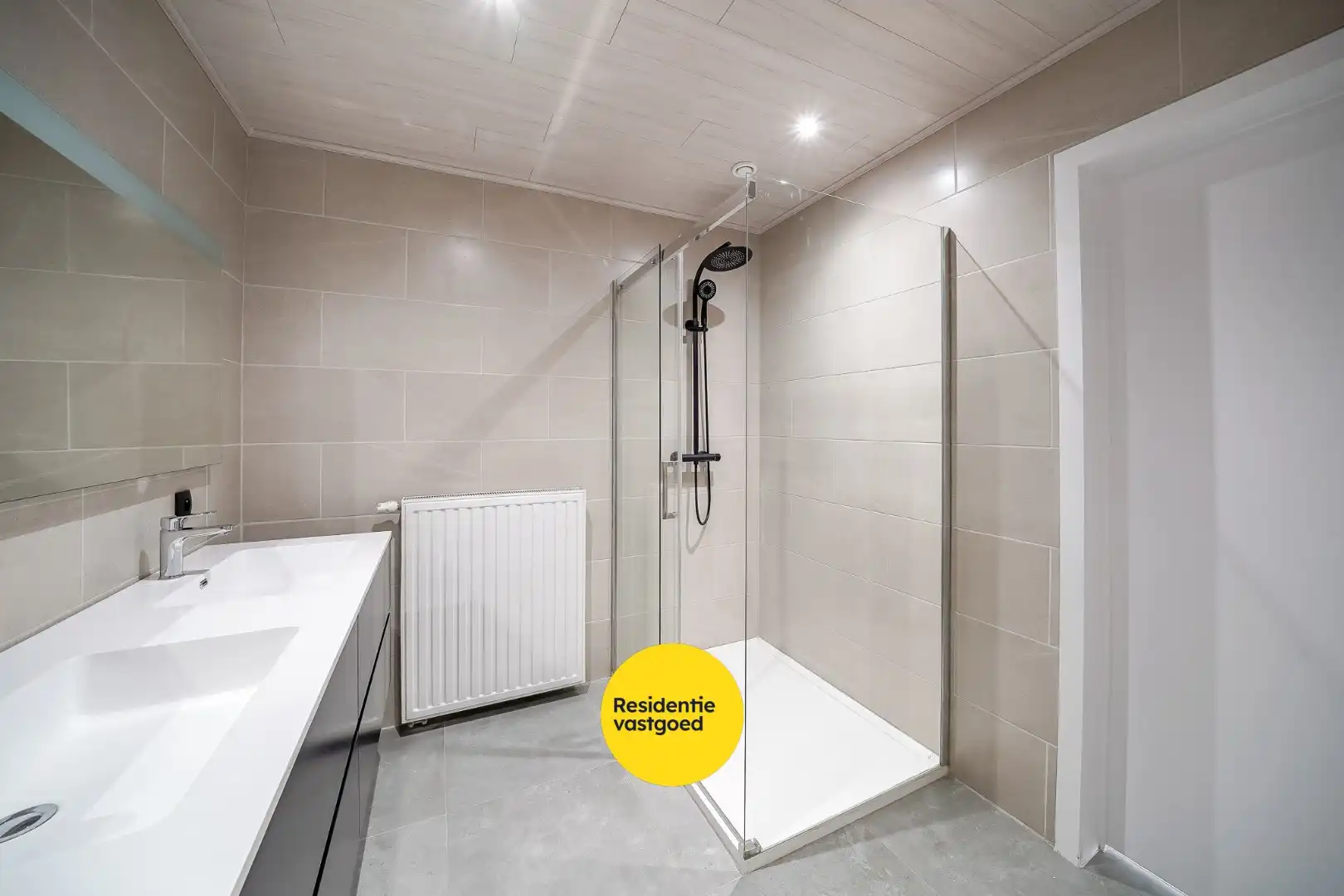 Gerenoveerde woning op een rustige locatie te Westkerke foto 10