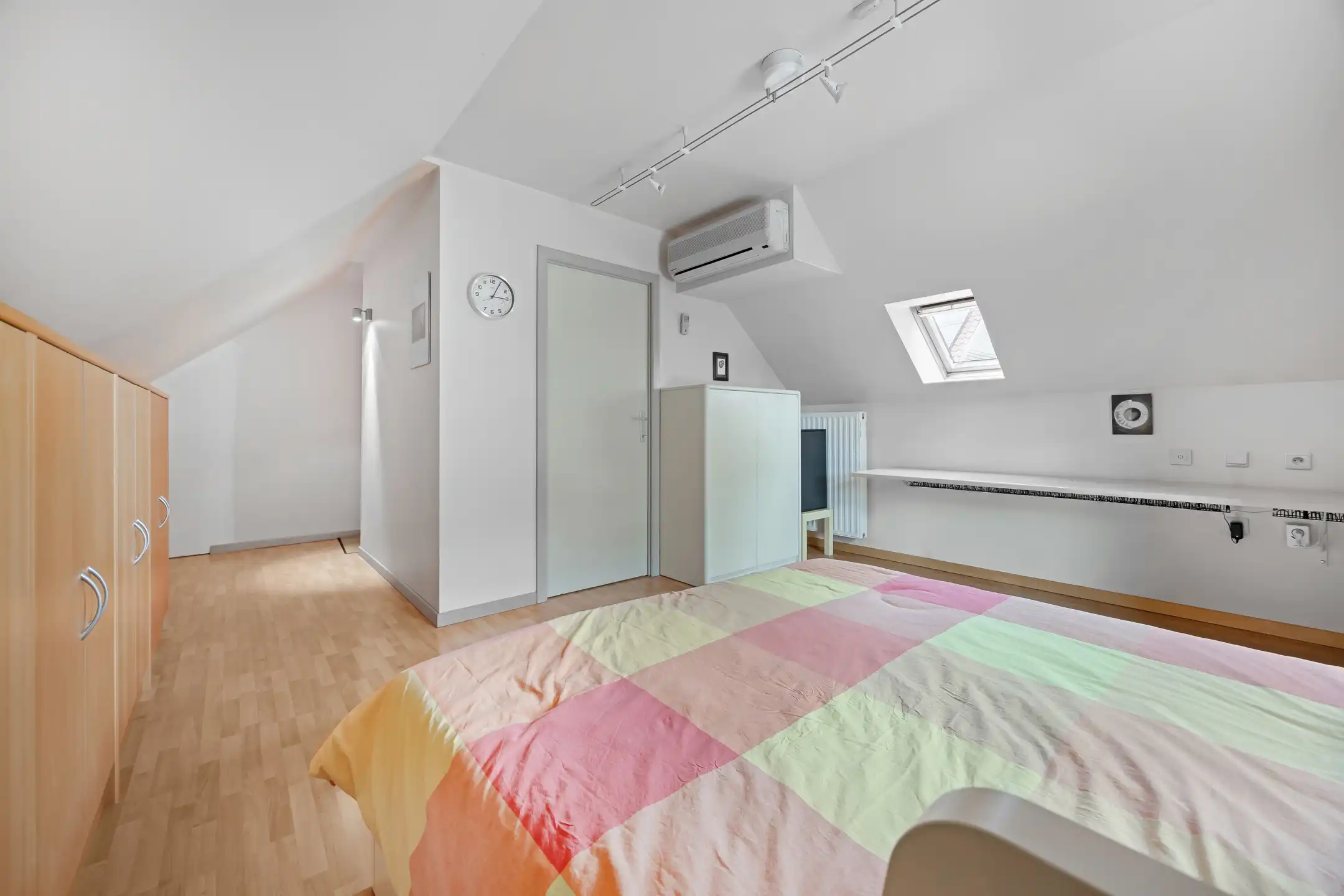 Instapklare gezinswoning met 3 slaapkamers in Emblem foto 23