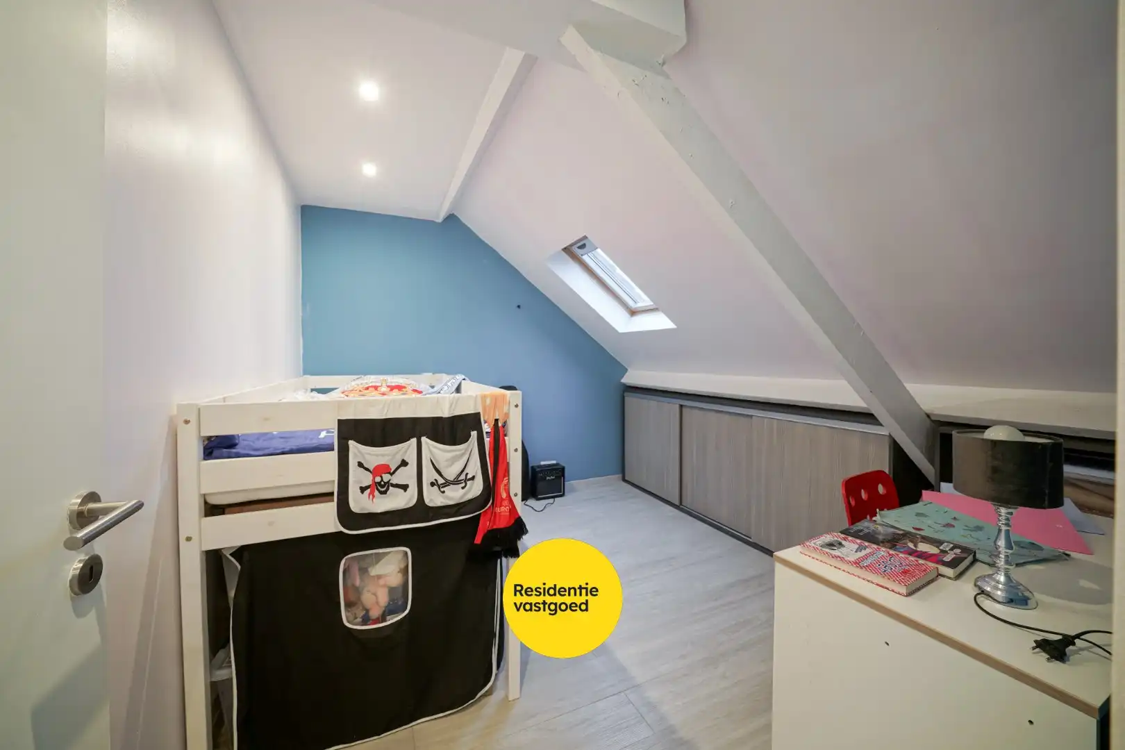 Instapklare woning met diepe tuin te Oostende foto 22