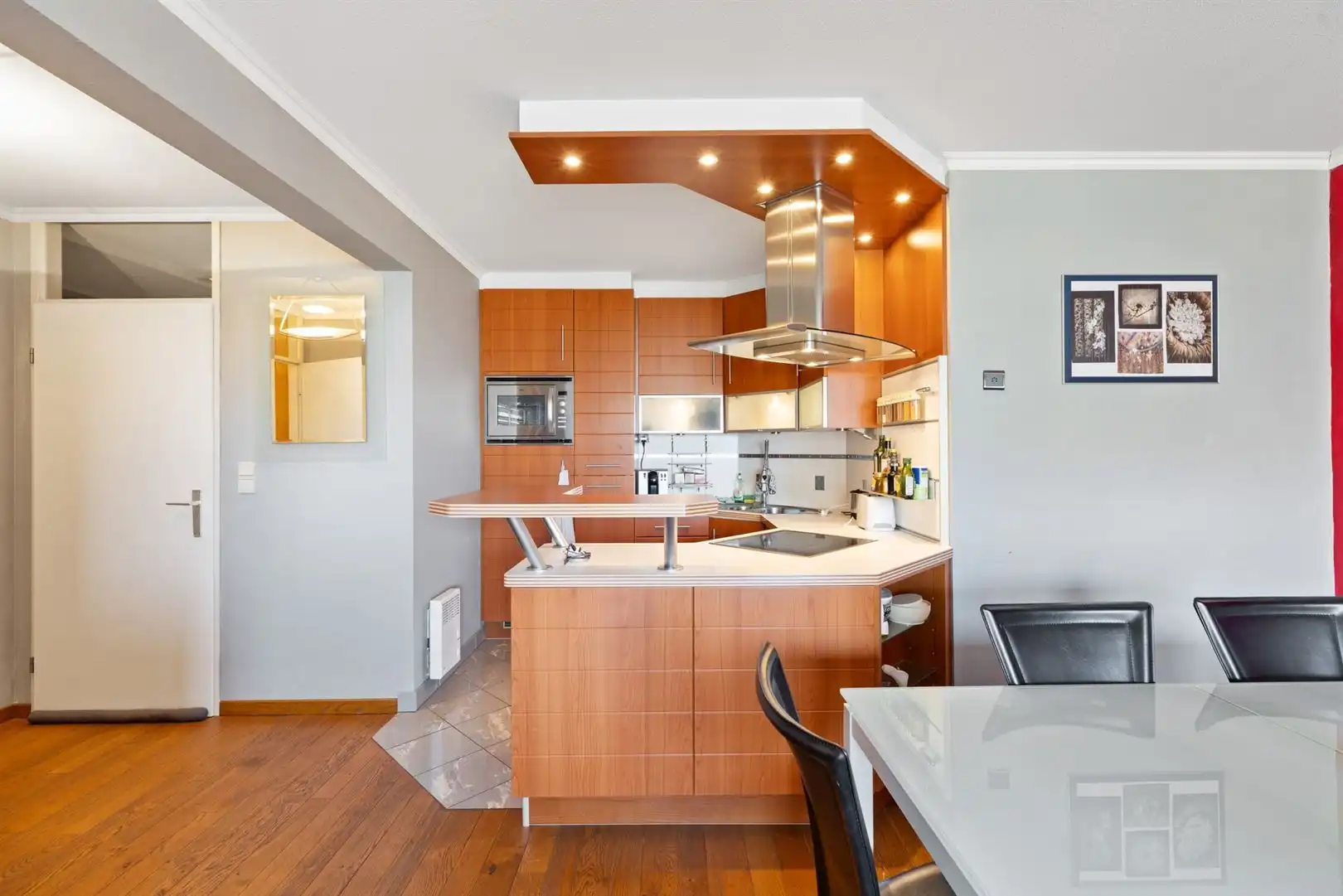 Heel ruim appartement 2 slaapkamers en slaaphoek met zicht op zee foto 10