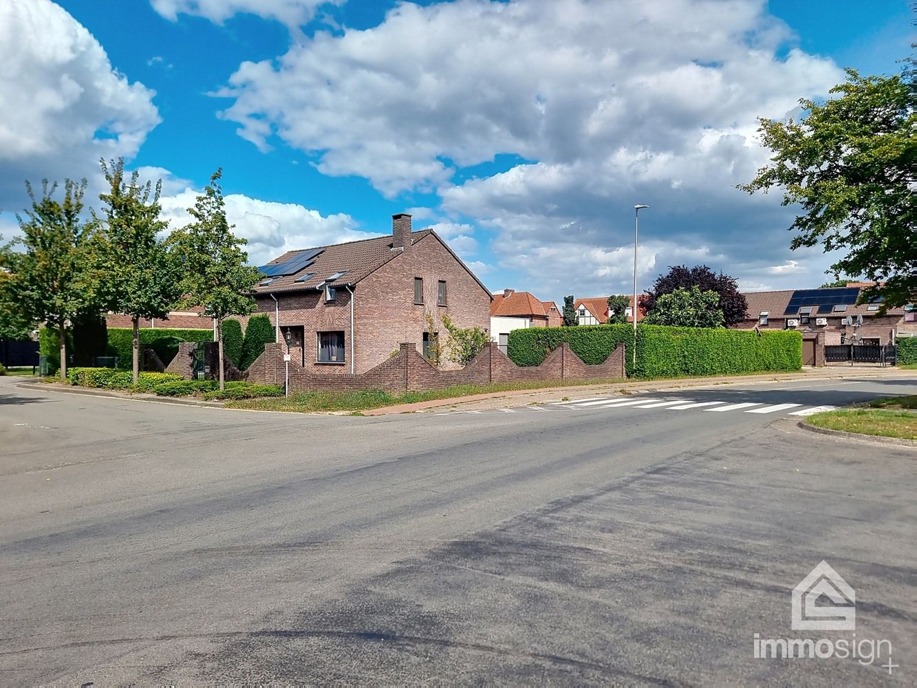 Instapklare halfopen woning met 3 slaapkamers te koop in Genk - perceel van 502 m² foto 2
