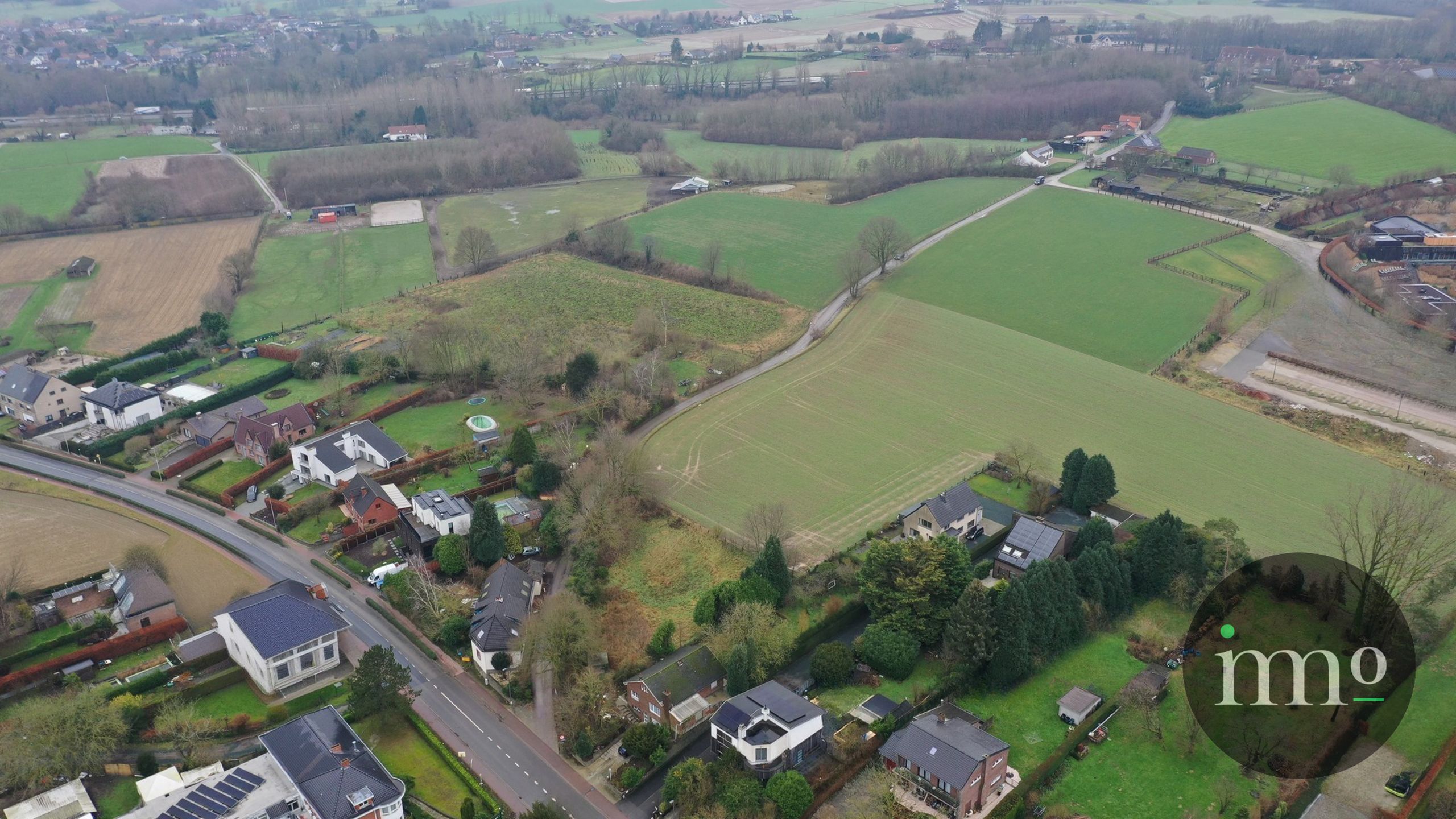 Exclusieve bouwgrond met vergunning te Dilbeek! foto {{pictureIndex}}