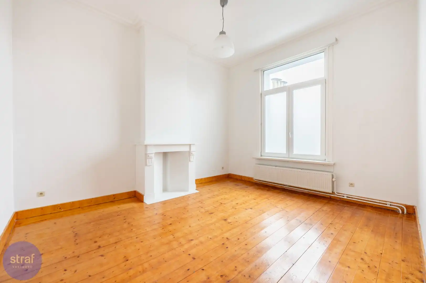 Klassevol Herenhuis met 6 slaapkamers met grote zonnige tuin foto 21