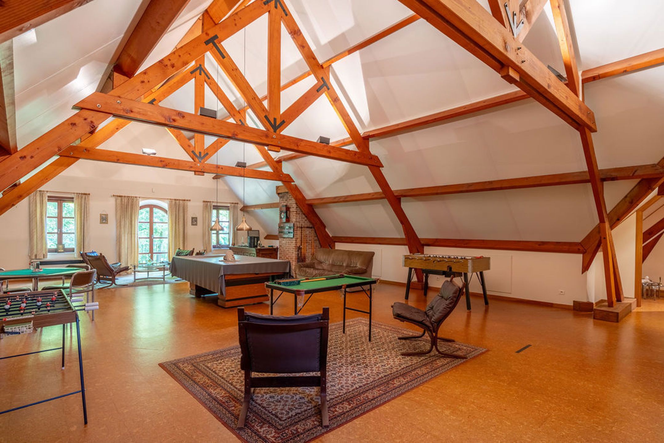 Ruime villa met 6 slpk op 2.295 m² grond met veel privacy foto 40