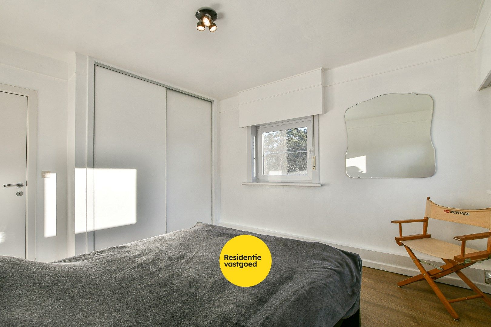 Charmante en gerenoveerde hoekwoning met 4 slaapkamers te Blankenberge! foto 16