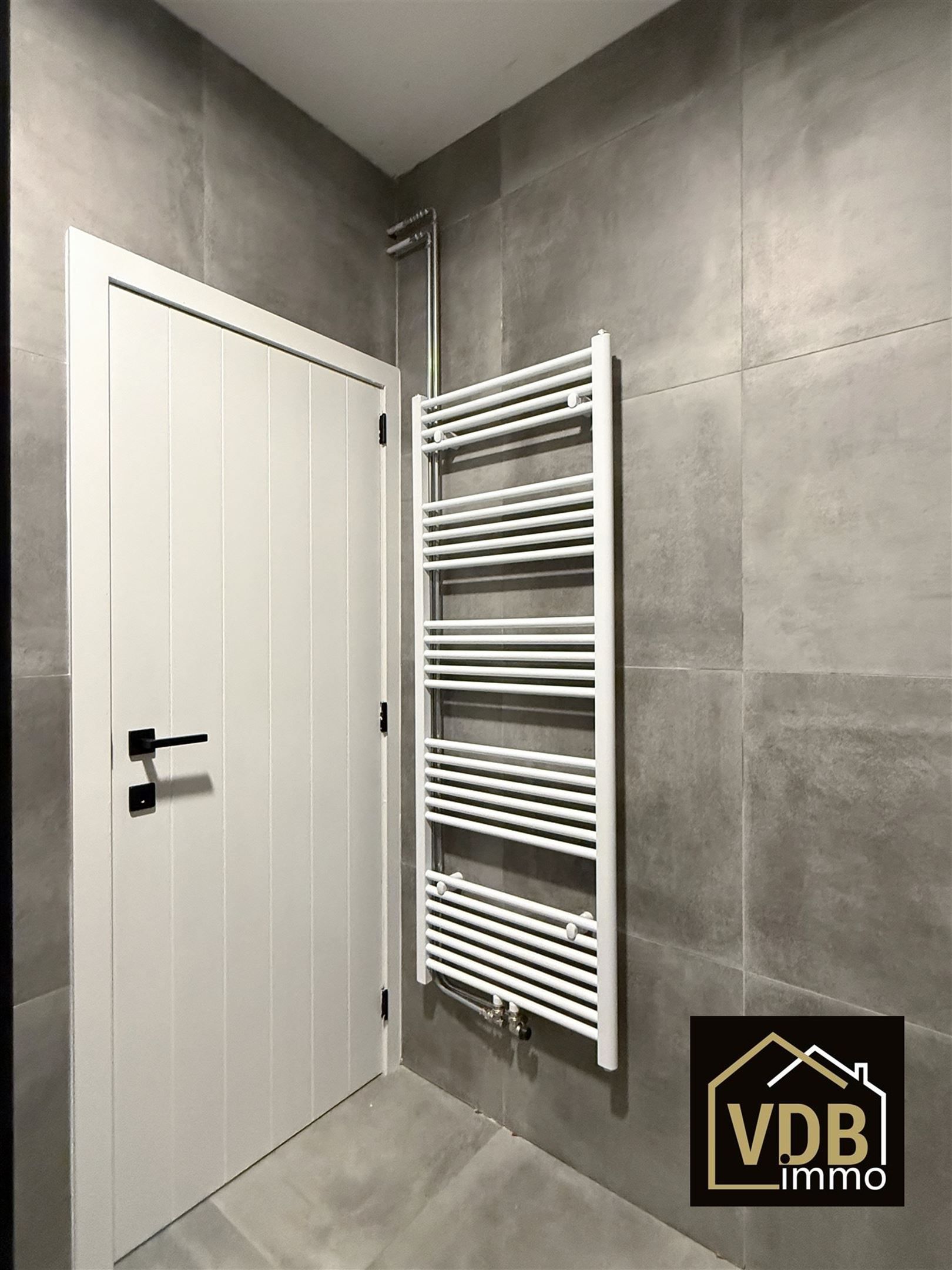 GERENOVEERD APPARTEMENT - 2 SLAAPKAMERS foto 29