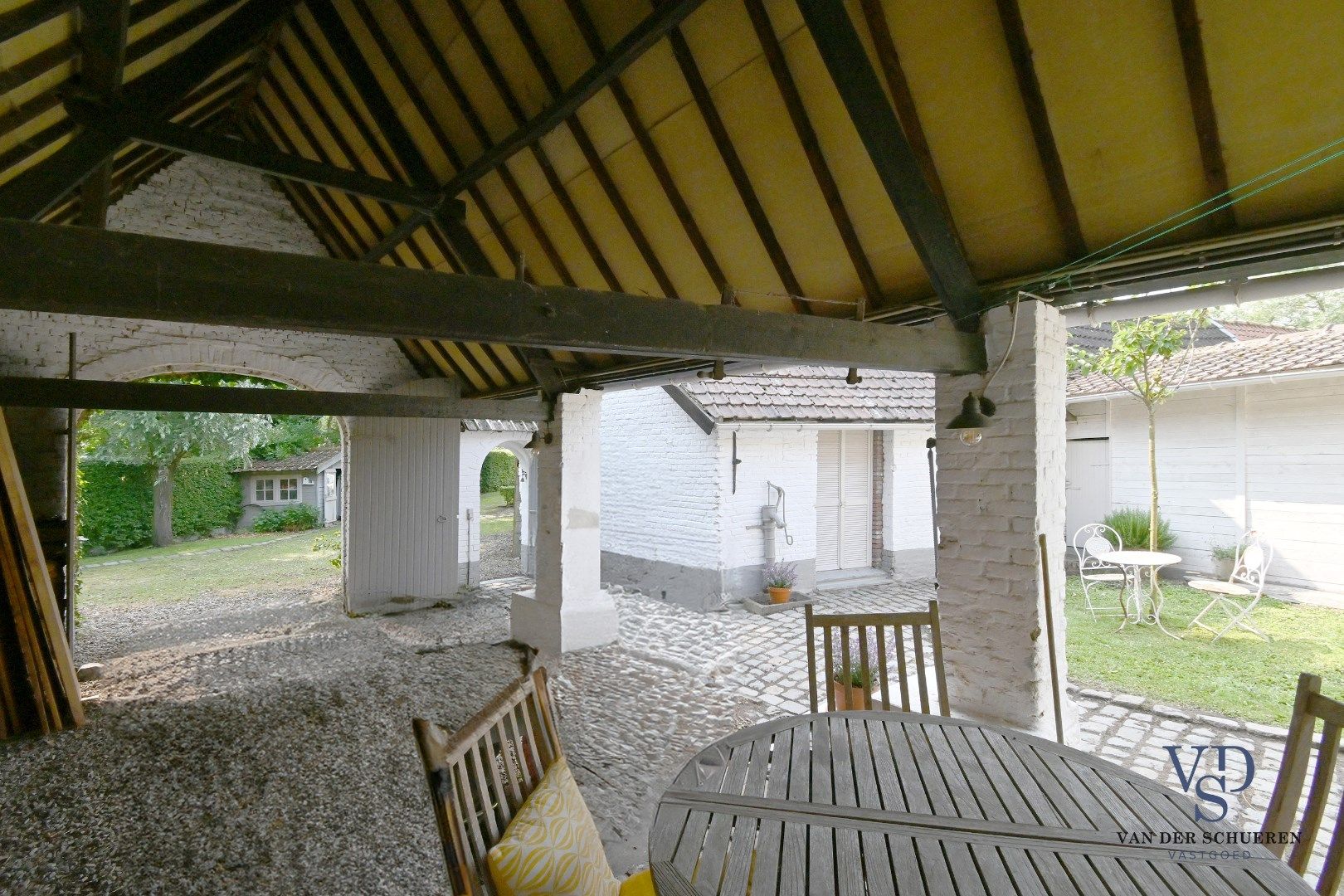 Exceptioneel woning in 't groen. foto 13