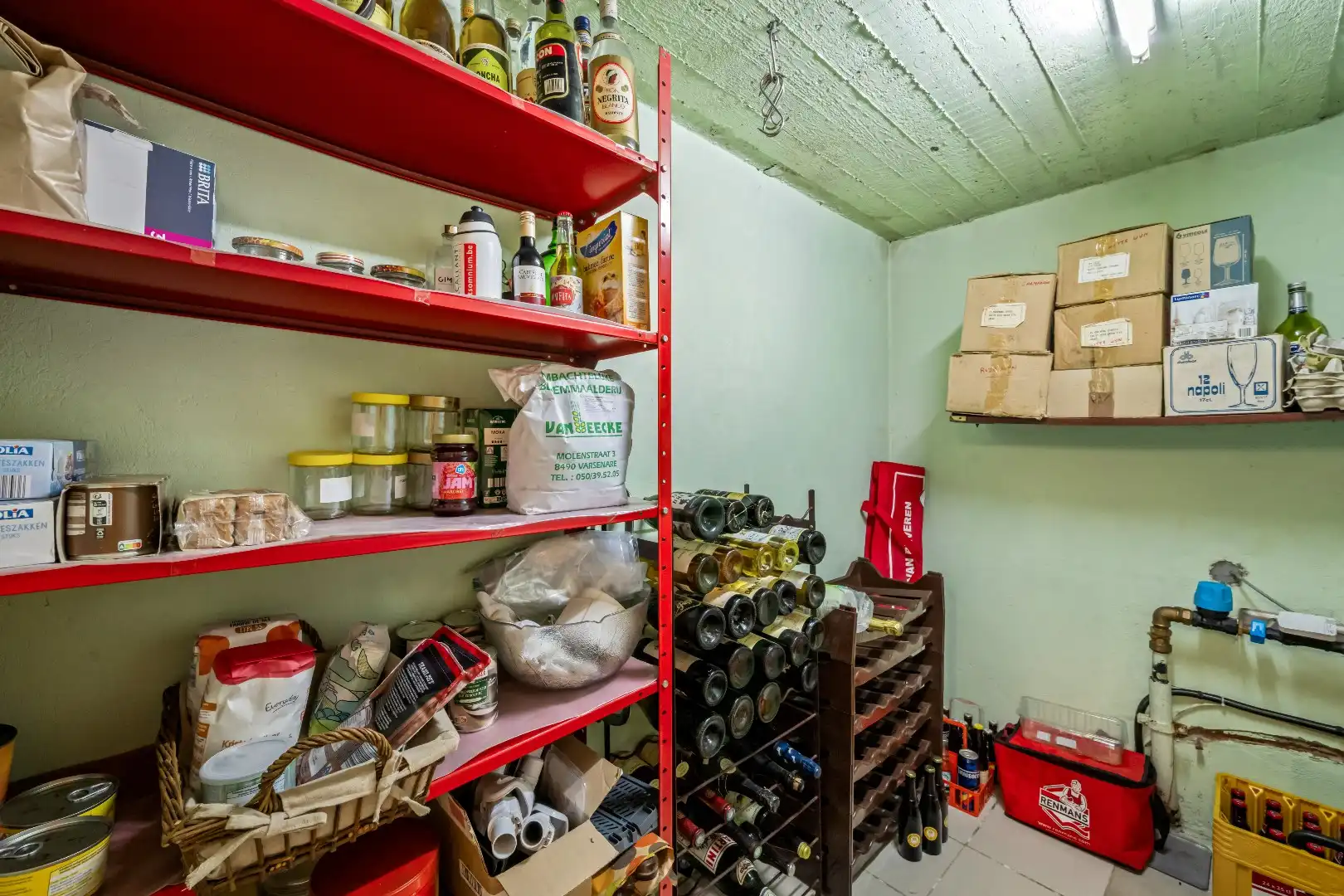 Ruime bel-étage foto 17