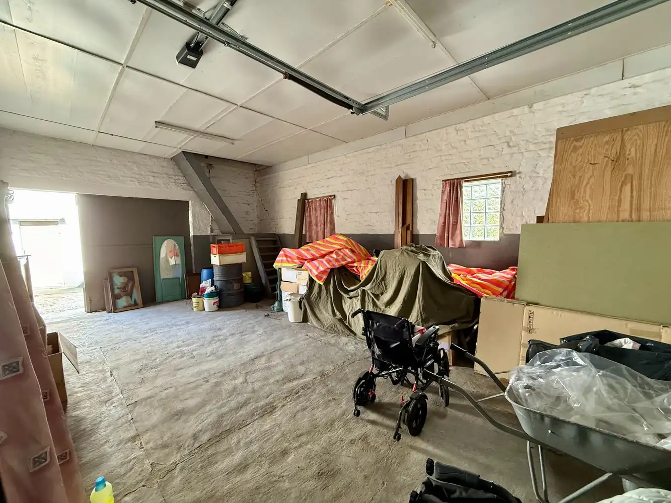 Veelzijdige woning met ruime opslagmogelijkheden te koop! foto 15