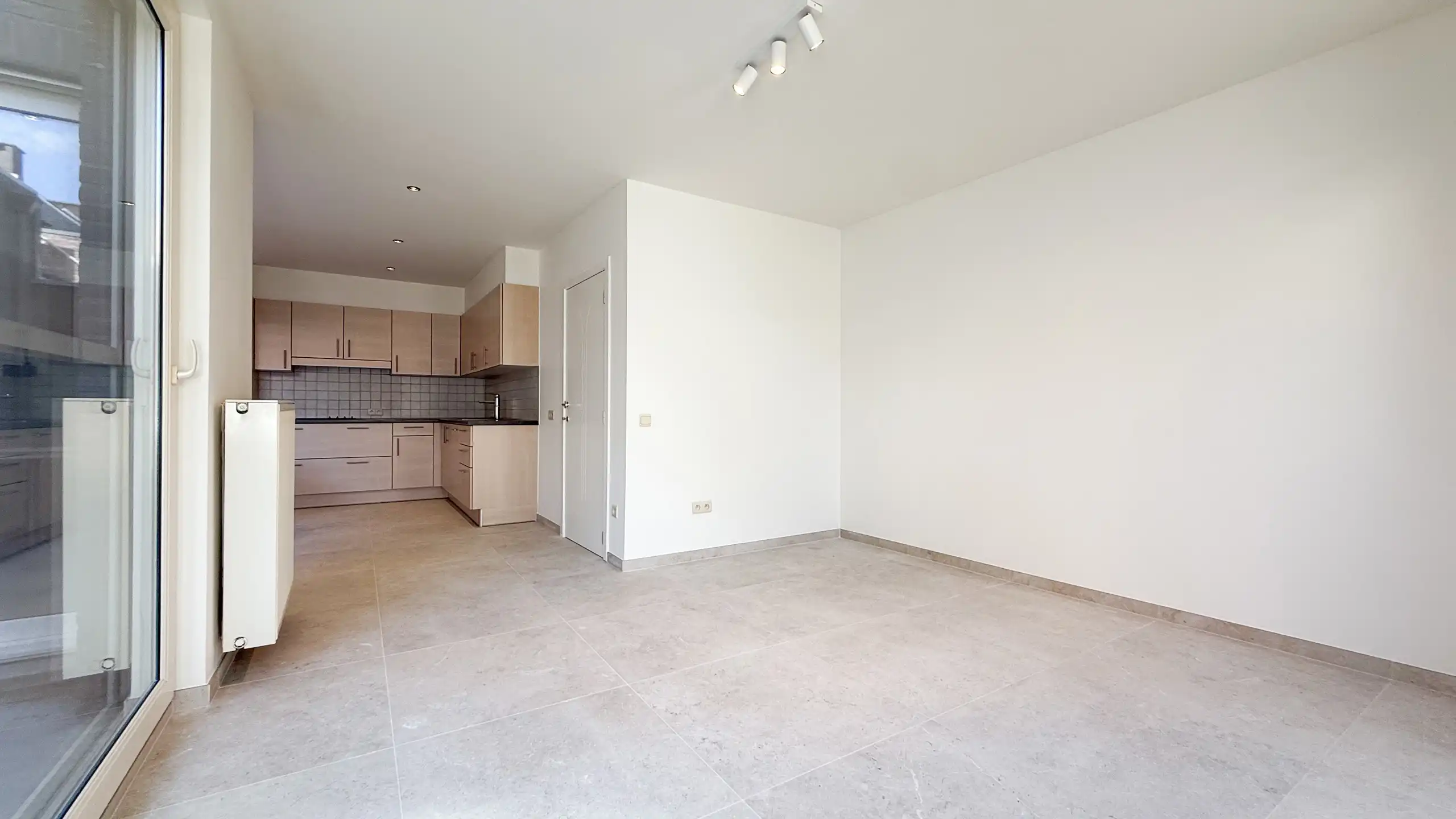 Opbrengsteigendom met Appartement en kantoorruimte! foto 27