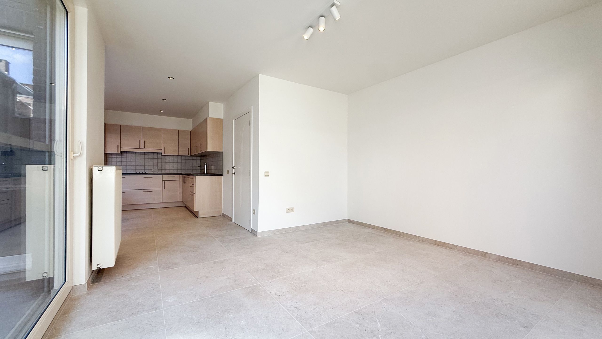 Opbrengsteigendom met Appartement en kantoorruimte! foto 27