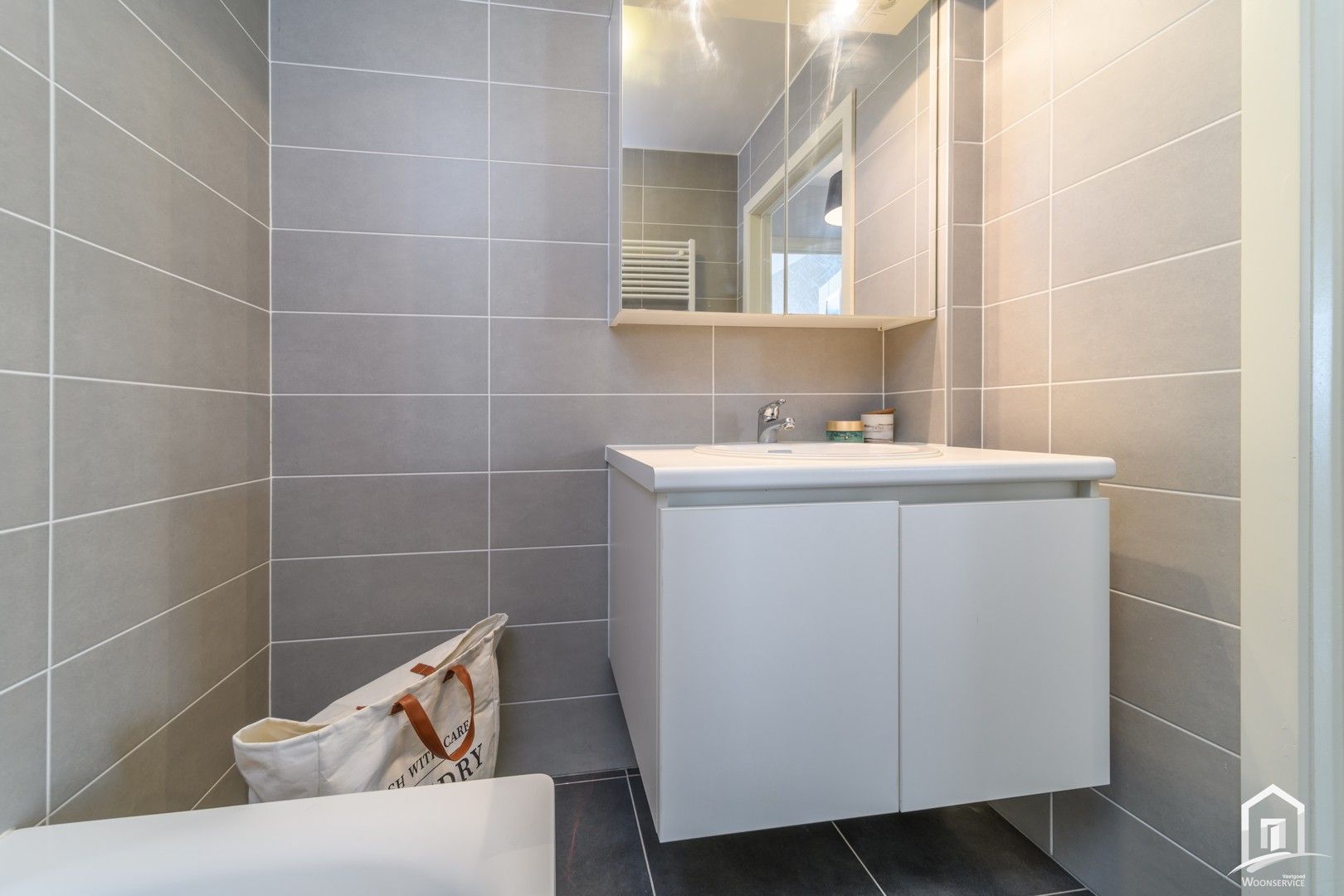 Lichtrijk appartement vlakbij de zeedijk van Knokke-Heist foto 13