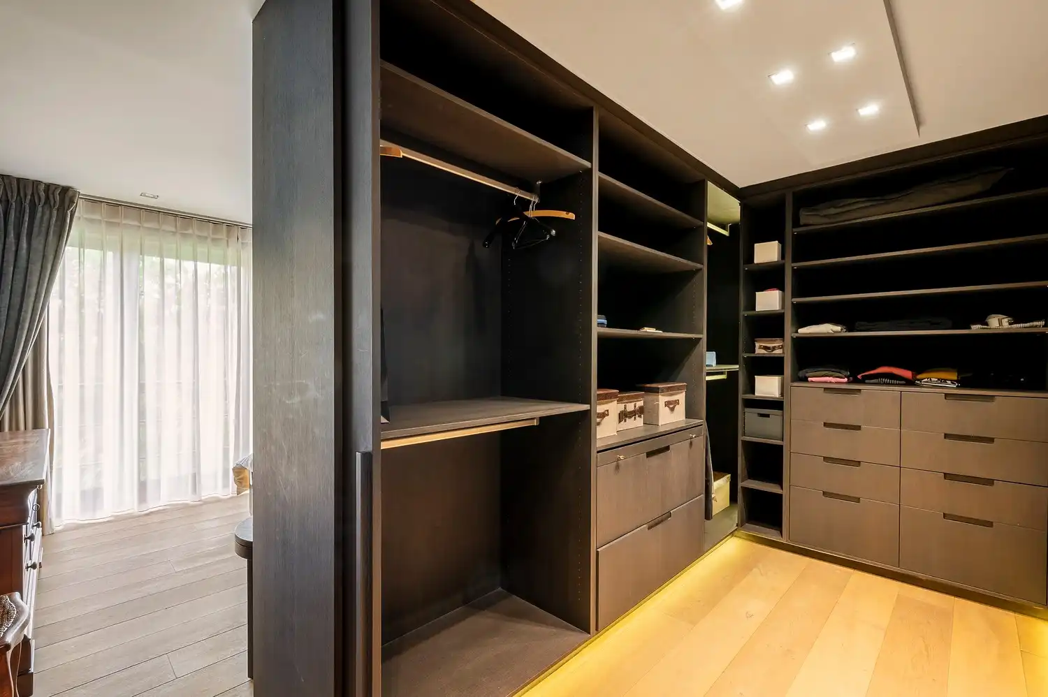 High-end penthouse met zeer ruim dakterras. foto 15