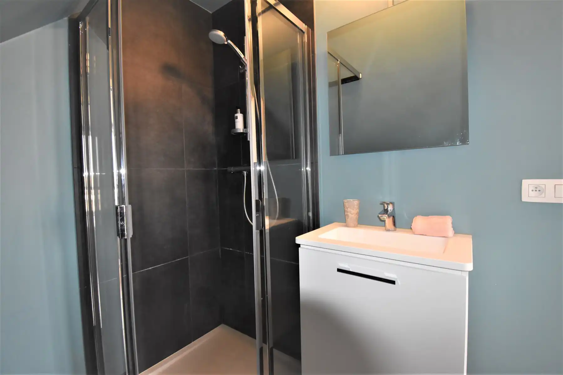 1 slaapkamer dakappartement met garage foto 17