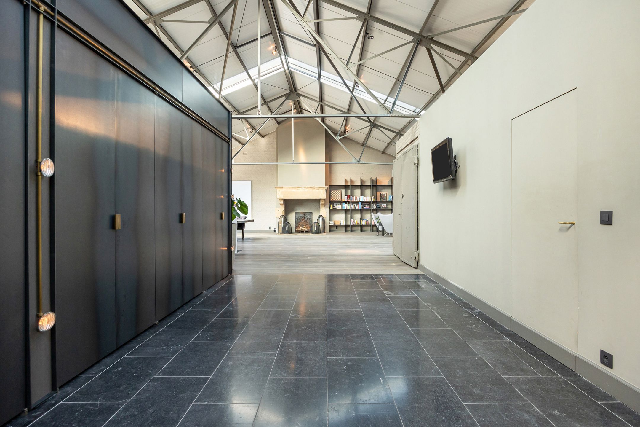 ANTWERPEN DAM - Historisch pakhuis met penthouse en garage foto 10