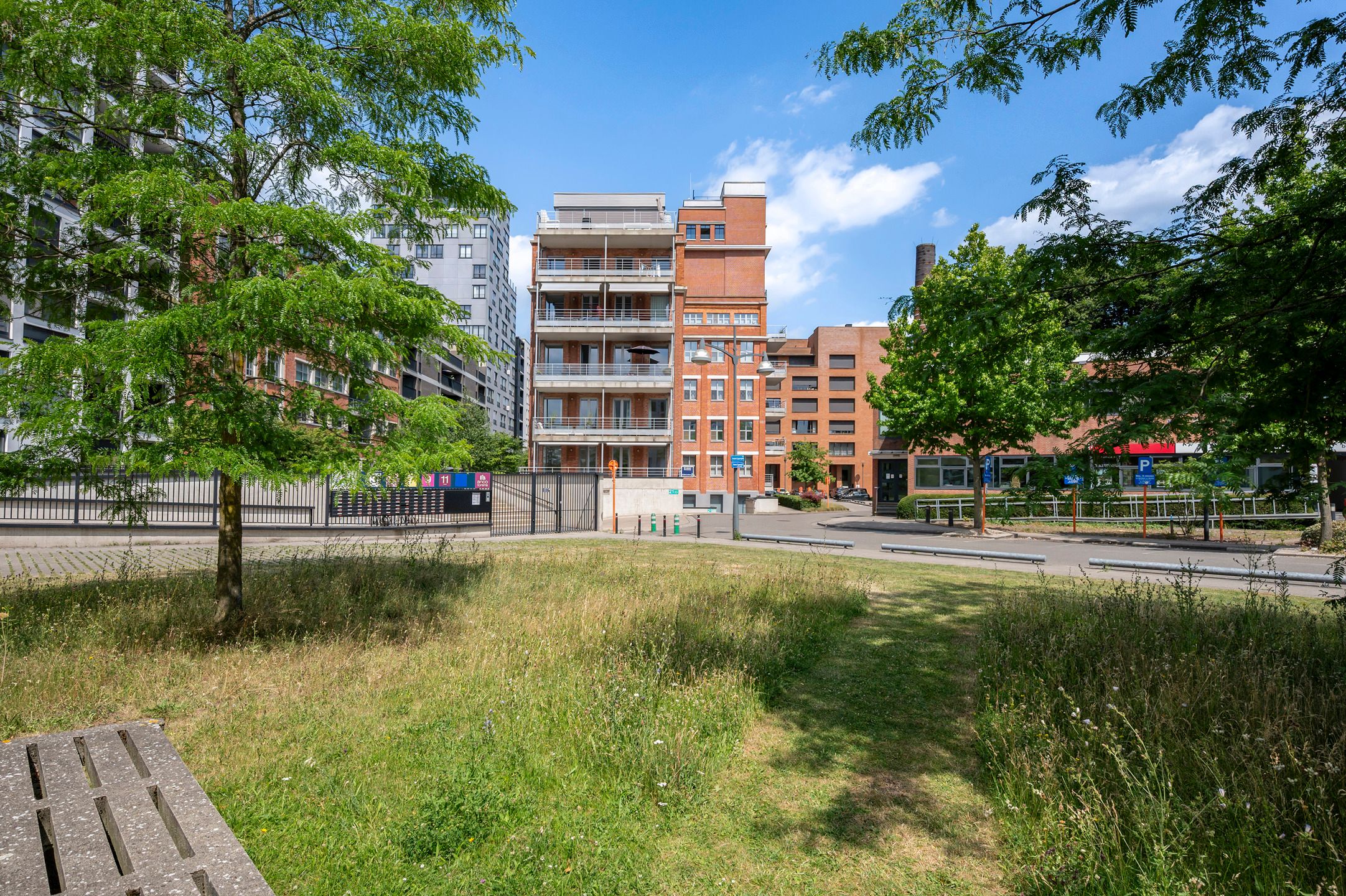Karakteristiek loft appartement van 150m² aan de Jachthaven! foto 2