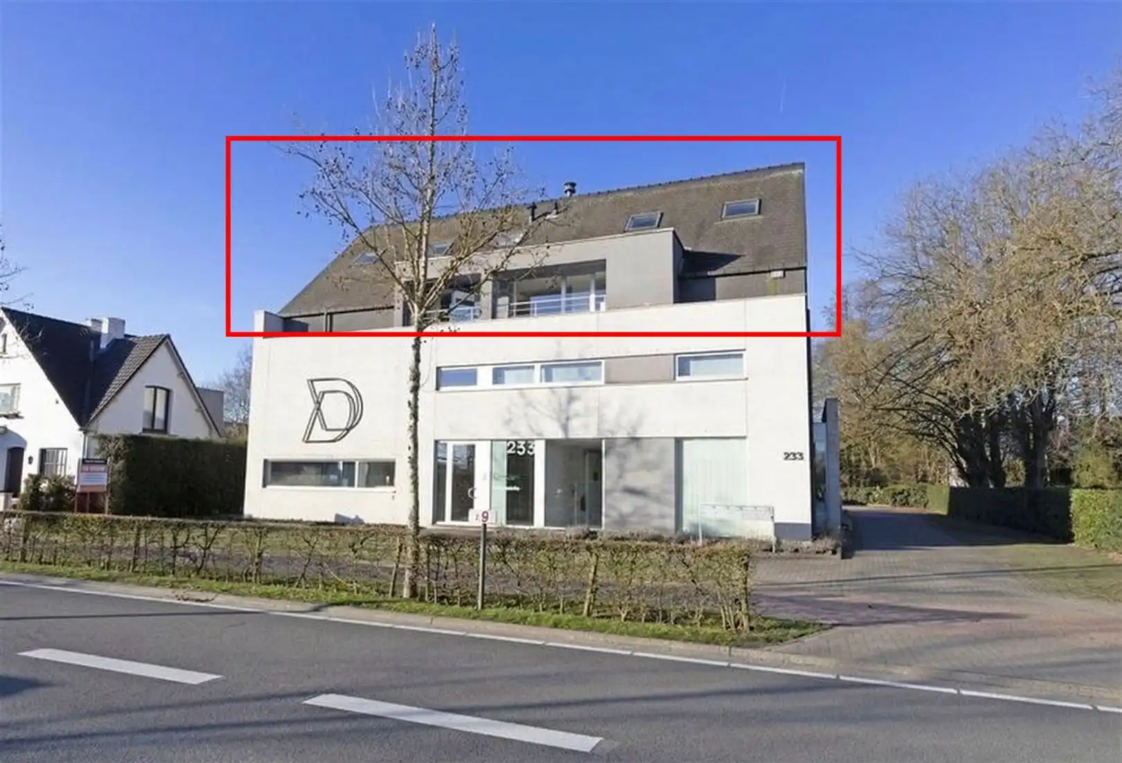 Kantoor of praktijk op een zichtlocatie foto {{pictureIndex}}