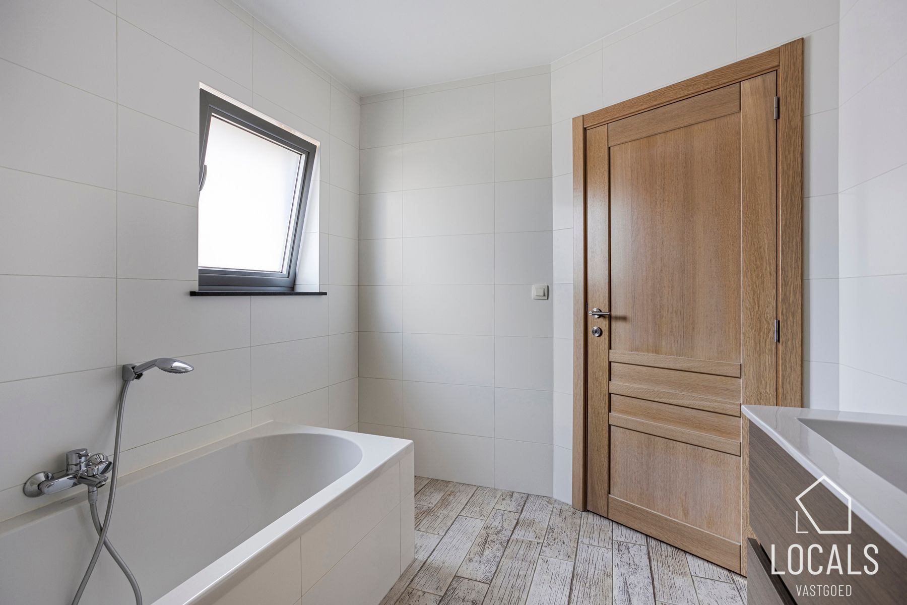 Instapklaar appartement met garage in Denderleeuw foto 14