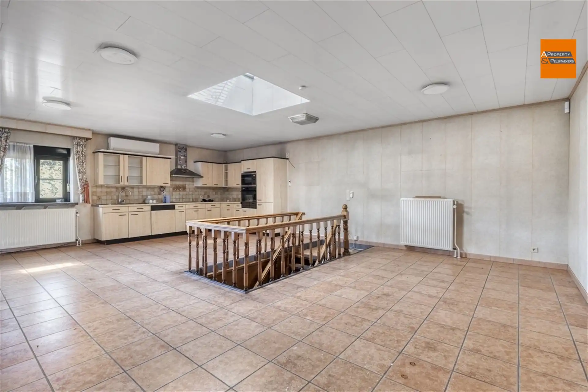 Ruime woning met potentieel in een rustige en groene omgeving foto 10