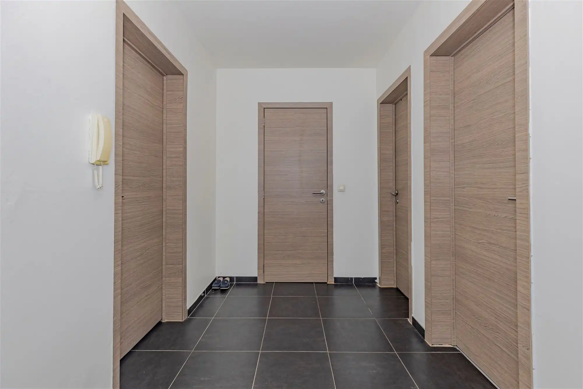 Instapklaar appartement met 2 slaapkamers. foto 5