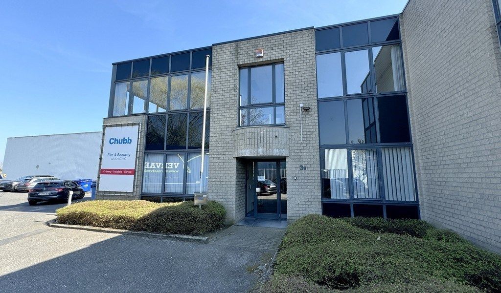 Bedrijfsunit te huur vlakbij oprit A12 te Aartselaar foto 12