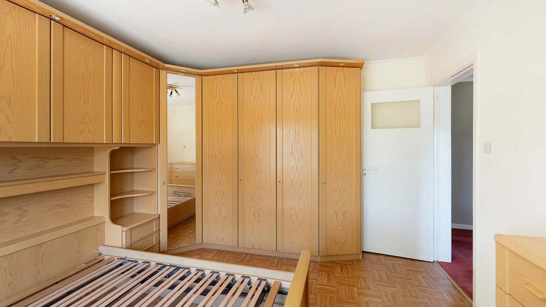 Goed gelegen woning met mooie tuin te Brugge foto 17
