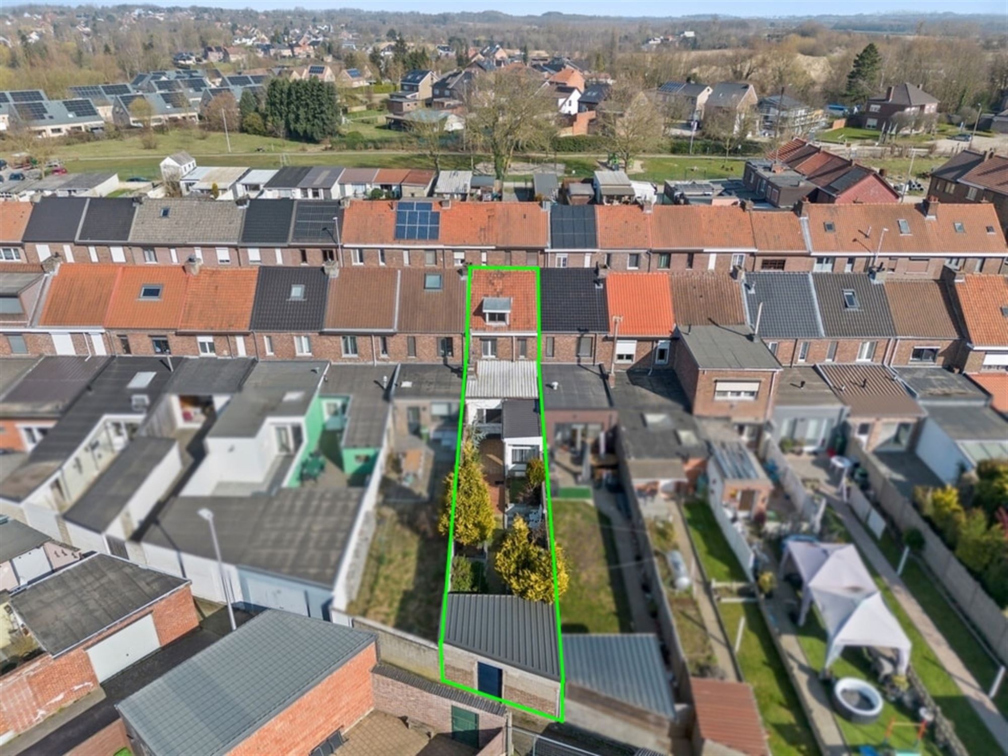 OP TE FRISSEN RIJWONING VLAKBIJ HET CENTRUM VAN TONGEREN  foto 4