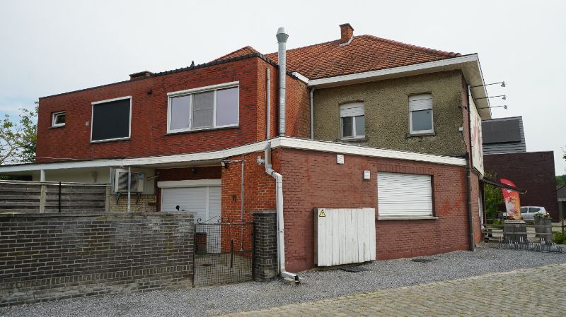 SCHRIEK - Opbrengsteigendom met 2 verhuurde handelspanden, 1 appartement en 2 garageboxen foto 5