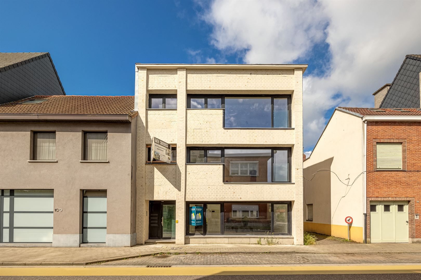 Gelijkvloers met grote tuin en 3 slaapkamers foto 19