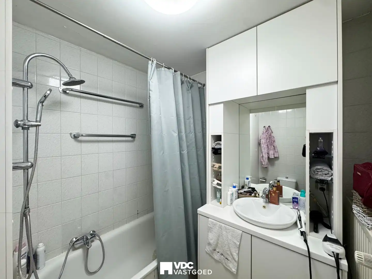 Mooi appartement met 2 slaapkamers in centrum Borgloon foto 5