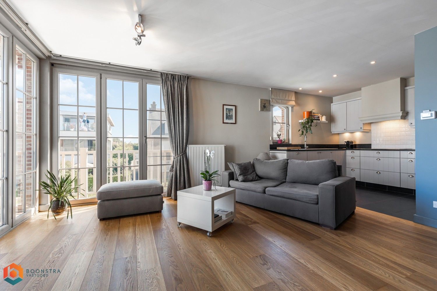 Charmant duplex-appartement met 2 slaapkamers en 2 ondergrondse parkeerplaatsen op rustige locatie in Putte foto 3