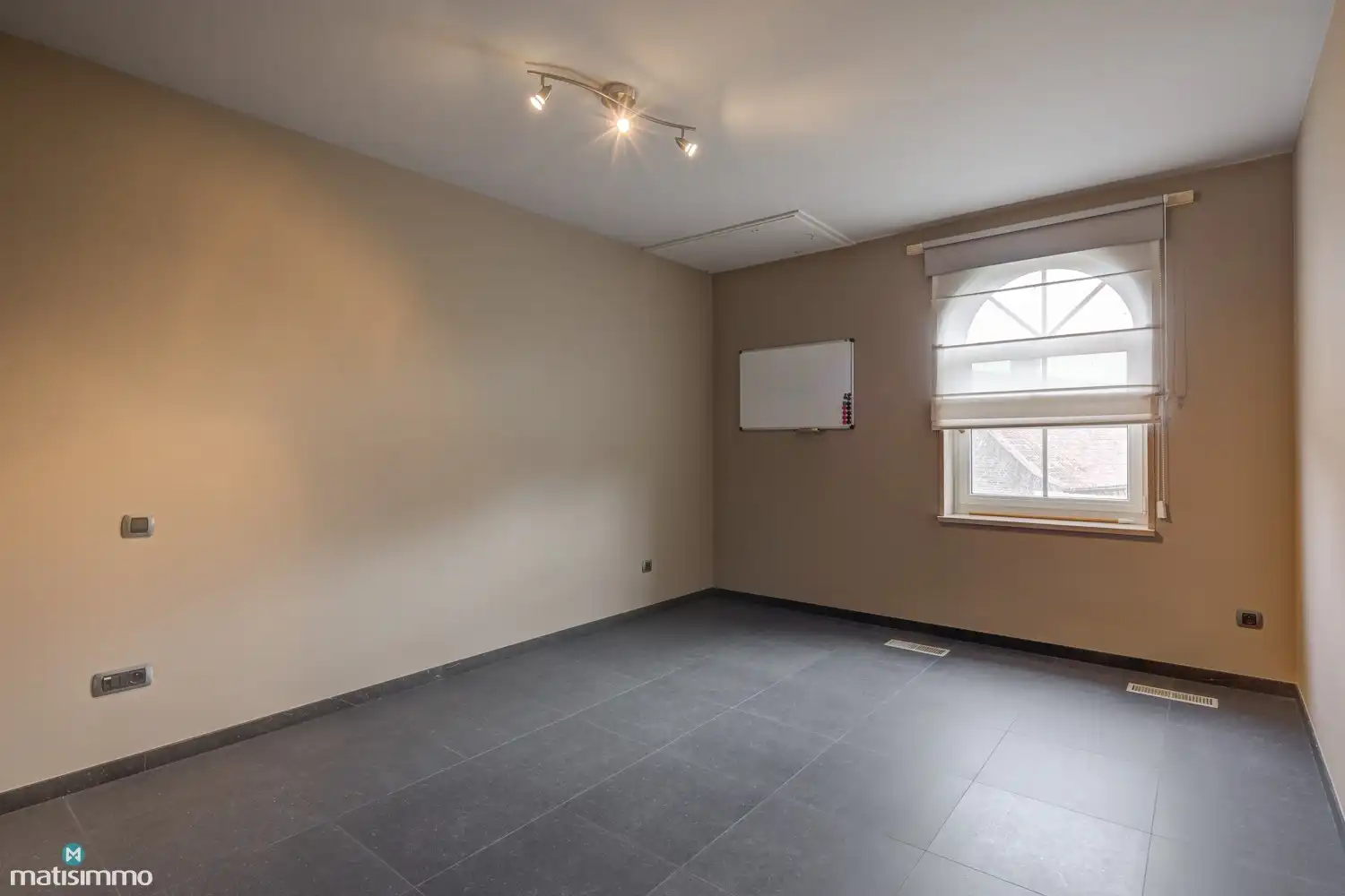 RIANTE INSTAPKLARE VILLA MET 4 SLAAPKAMERS EN RUIME TUIN IN HET LANDELIJKE MARTENSLINDE foto 34