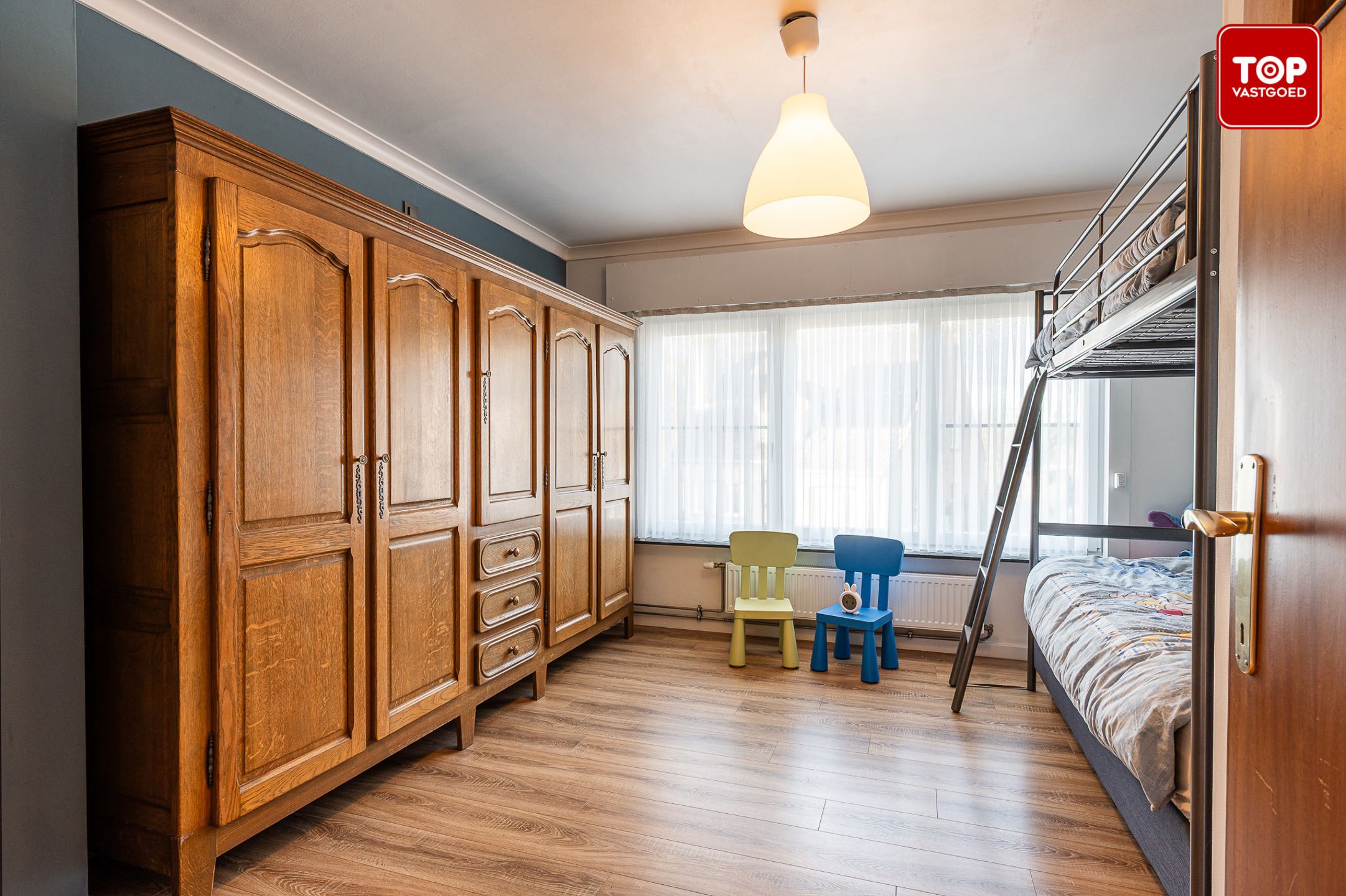 Instapklare woning met 5 slaapkamers en leuke tuin in centrum Drongen foto 11